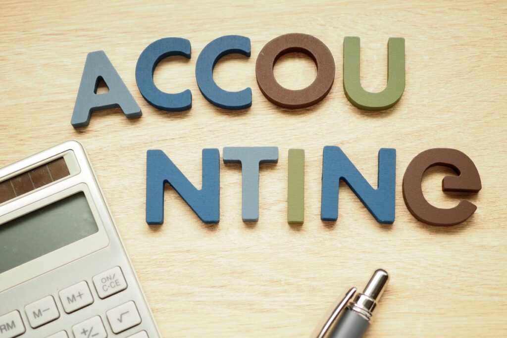 ACCOUNTINGの文字と電卓